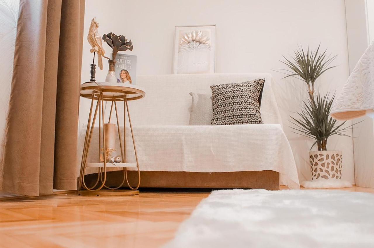 Desire Apartment สปลิท ภายนอก รูปภาพ